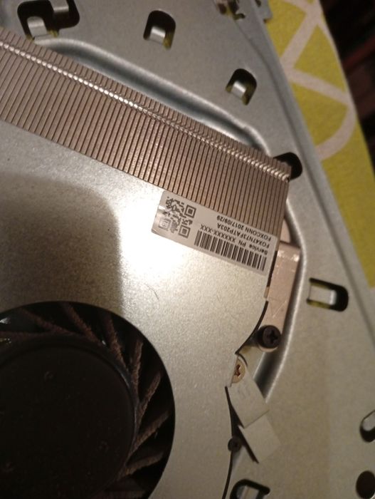 Peças de HP Pavilion All In One 24-r030ns