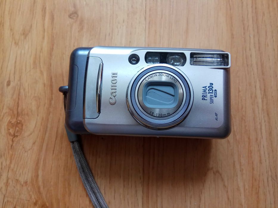 В ідеалі чудовий плівковий фотоапарат CANON Prima Super 130U