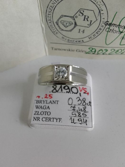 Złoty pierścionek z brylantem białe złoto 585 rozmiar 25   481