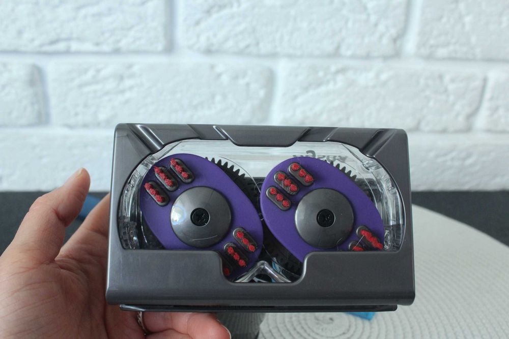 Dyson 25067-01 Tangle Free Turbine насадка. Нова