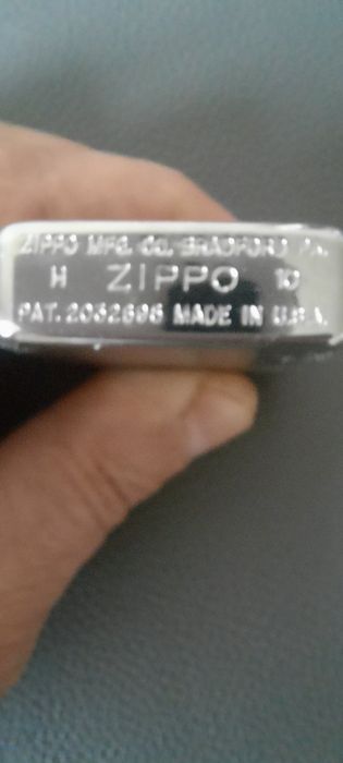 Продам зажигалку оригінал