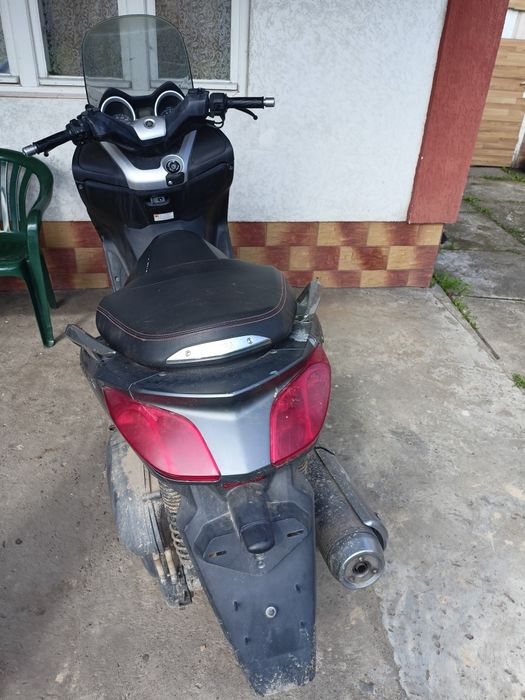 Скутер Yamaha 250куб