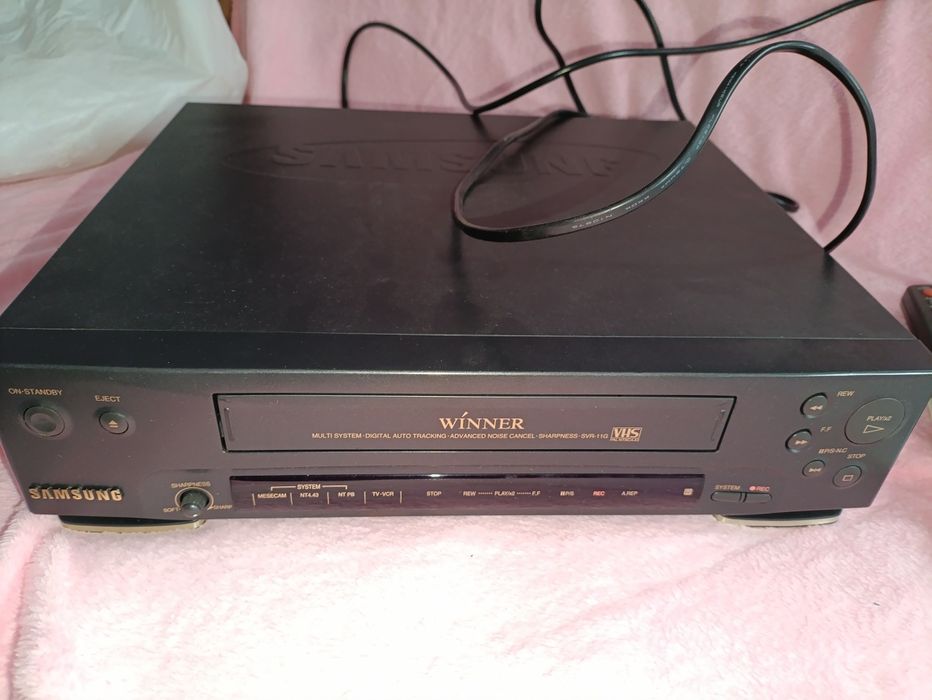 Відеомагнітофон Samsung SVR-11G