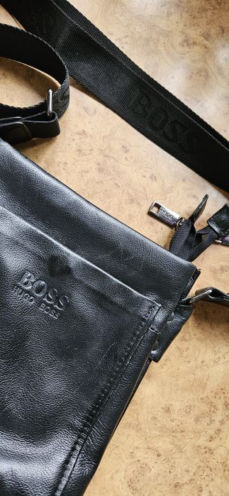 Сумка шкіряна через плече Hugo Boss