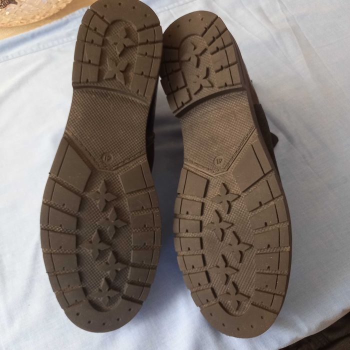Damskie sztyblety marki WALKX w rozmiarze 41.