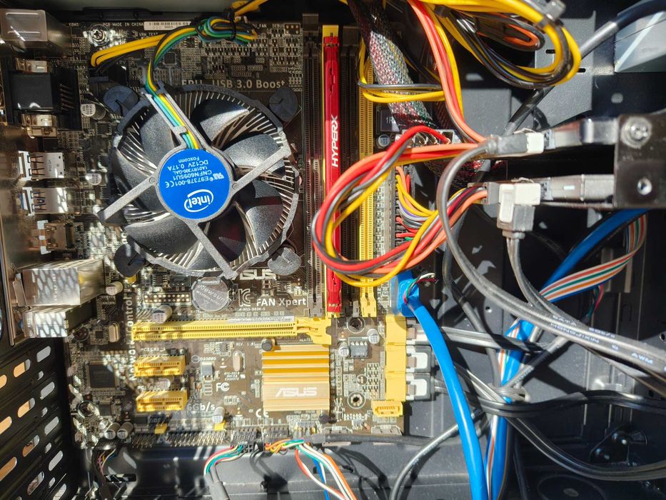 Komputer Intel i5-4460 Ram 8GB SSD 128GB + 256GB