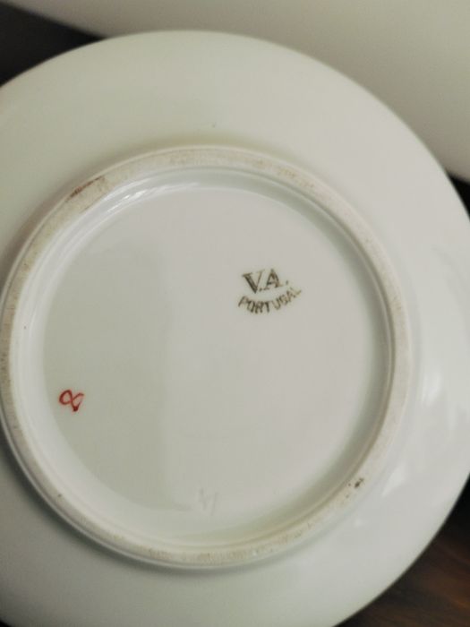 Diversas Chávenas e pires VA e outras, a partir de