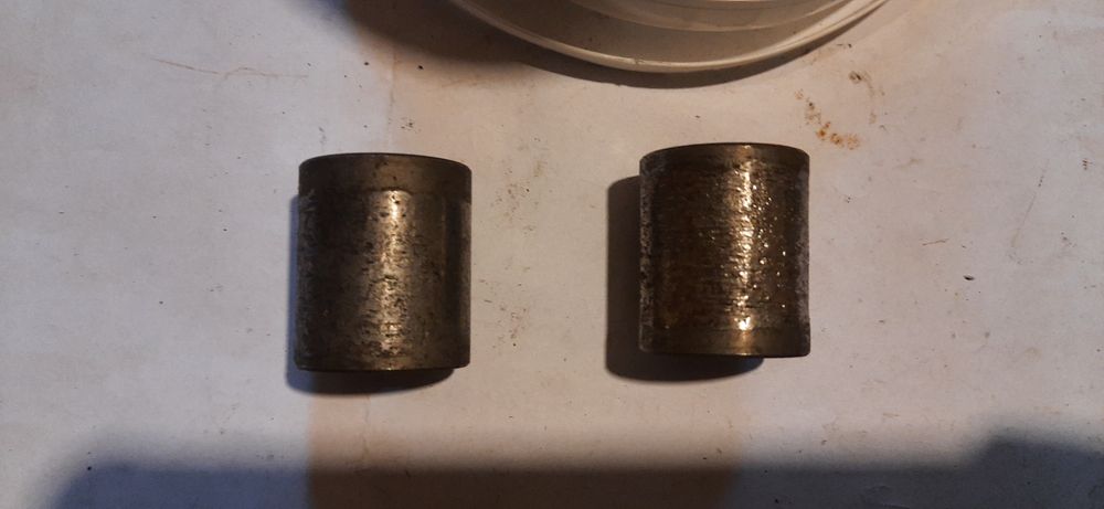 Tulejki 14 szt. Używane metalowe