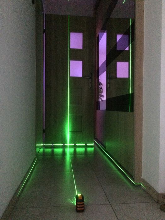 Laser krzyżowy Neo Tools 75-106 zielona wiązka - jak nowy.