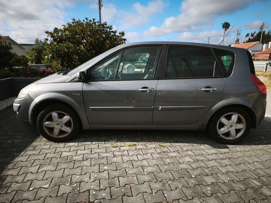 Renault Scenic 2008 - Motor avariado -  1000€ Negociável