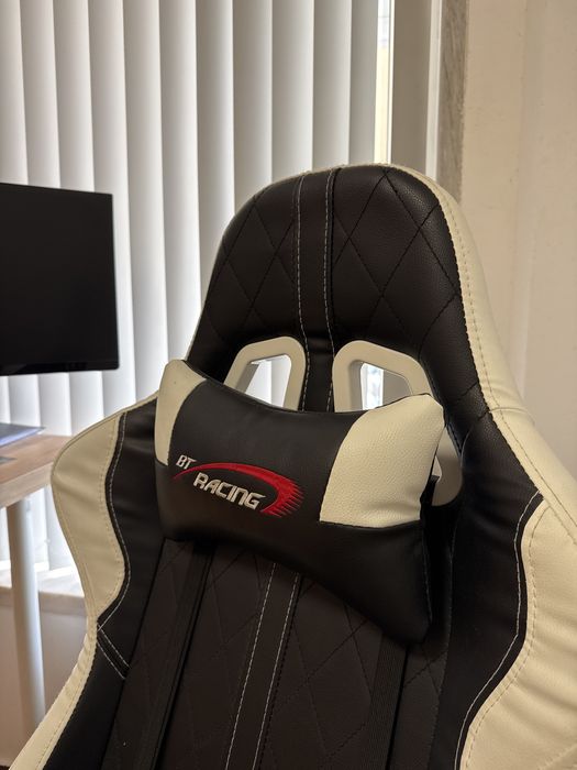 Vendo cadeira BT Racing + secretaria ikea