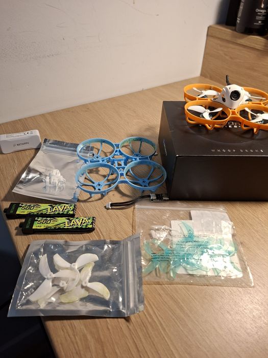 Meteor 75 pro tinywhoop analog betafpv dron FPV