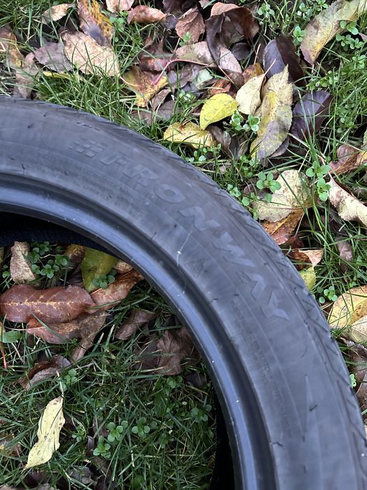 Продам Б/У  Шини Зимние 245/45 R18