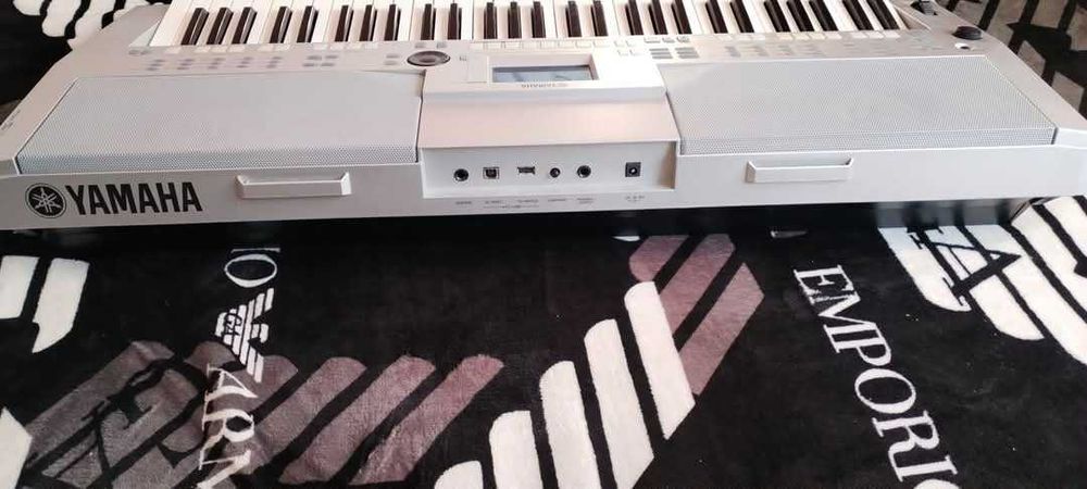 Yamaha psr s500 11000 торг