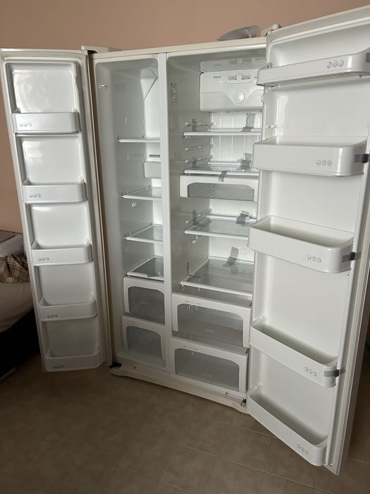 Холодильник LG side-by-side