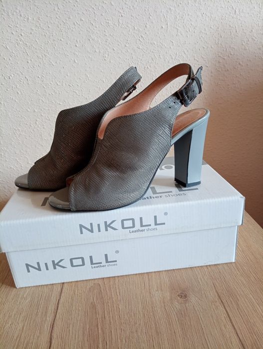 Buty  skórzane damskie na obcasie, bez palcy , bez piet