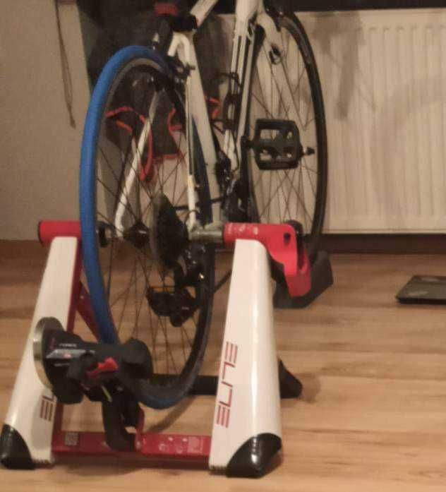 Trenażer elite z czujnikiem