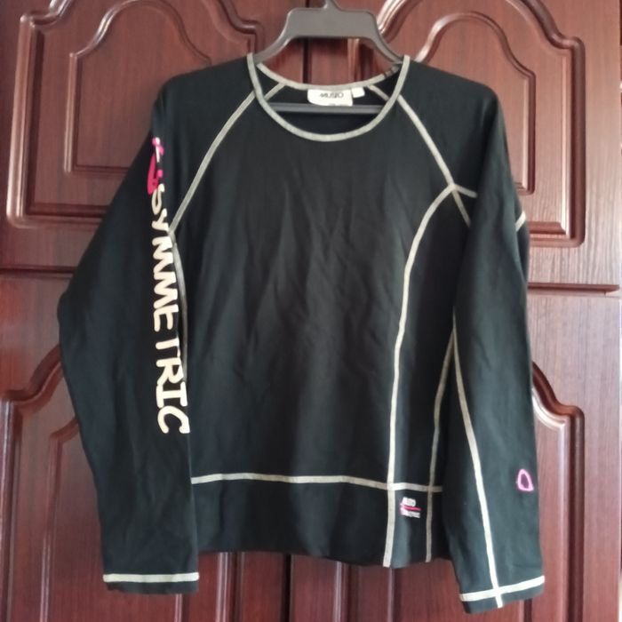 24*. MUSTO SYMMETRIC bluza sportowa damska rozmiar 40 (12)