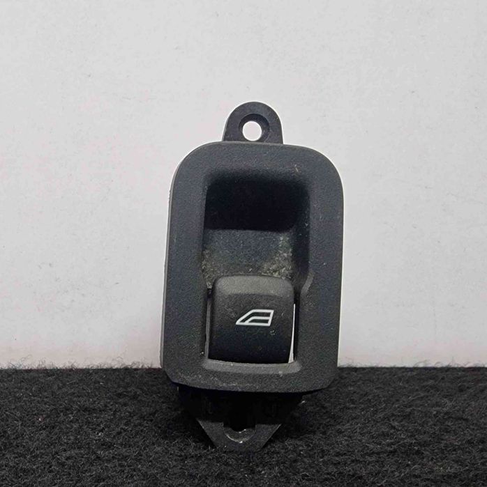 Comando / Botão / Interruptor Vidros Trás Esquerdo 31272013 - VOLVO V60 I