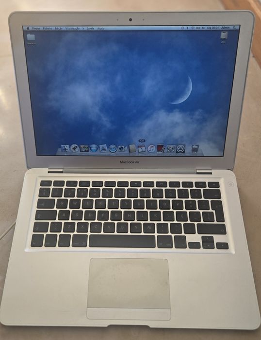 MacBook Air Original Modelo A1237 (Ano 2008) em Excelente Estado Estético e Funcional