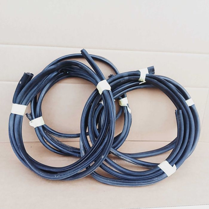 Renault Kangoo II 2012r Furgon Komplet uszczelek drzwi