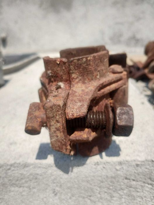 Abraçadeiras  Aperto e rotativas