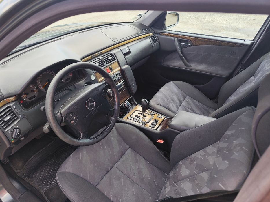 Mercedes 270cdi avantgard w210