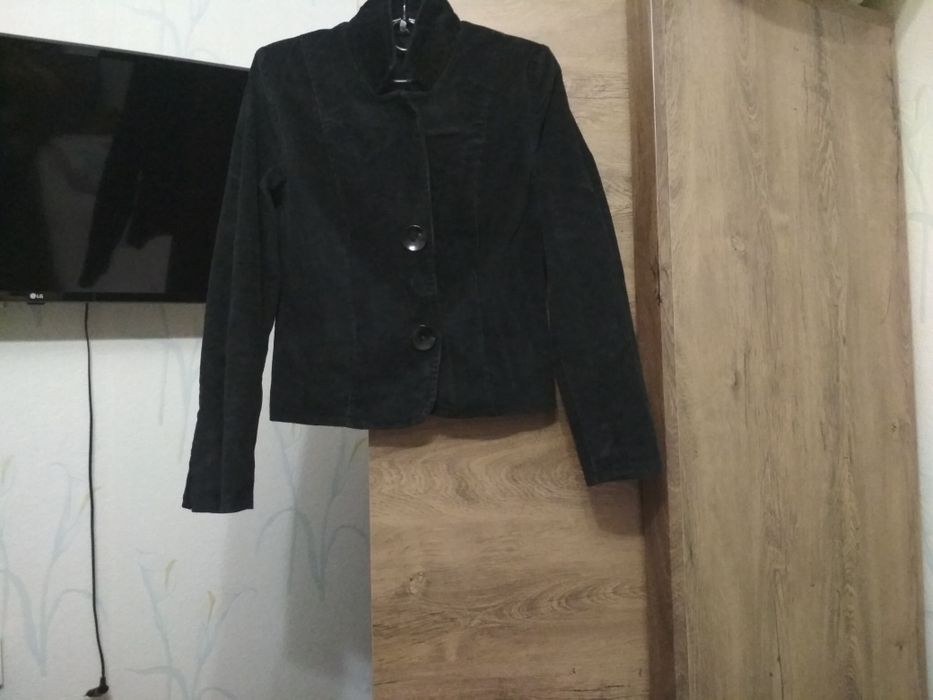 Продам пиджак        .
