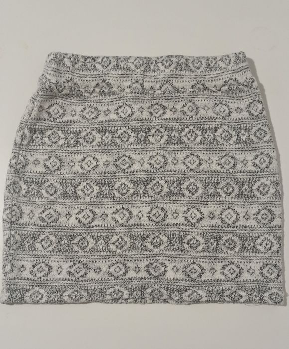 Sprzedam spódniczkę dla dziewczynki