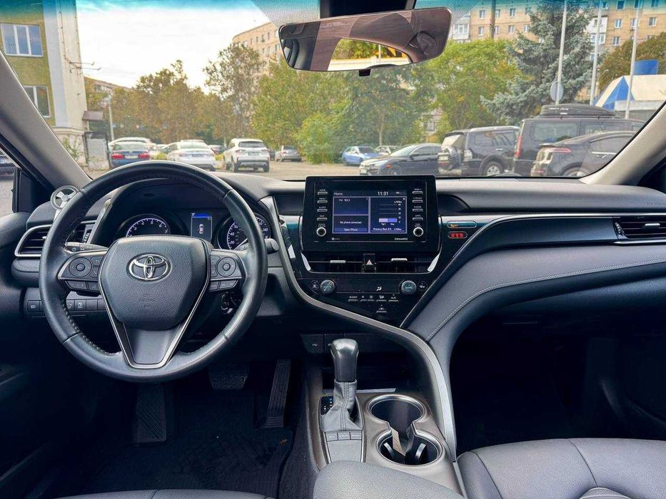 Toyota Camry SE 2022