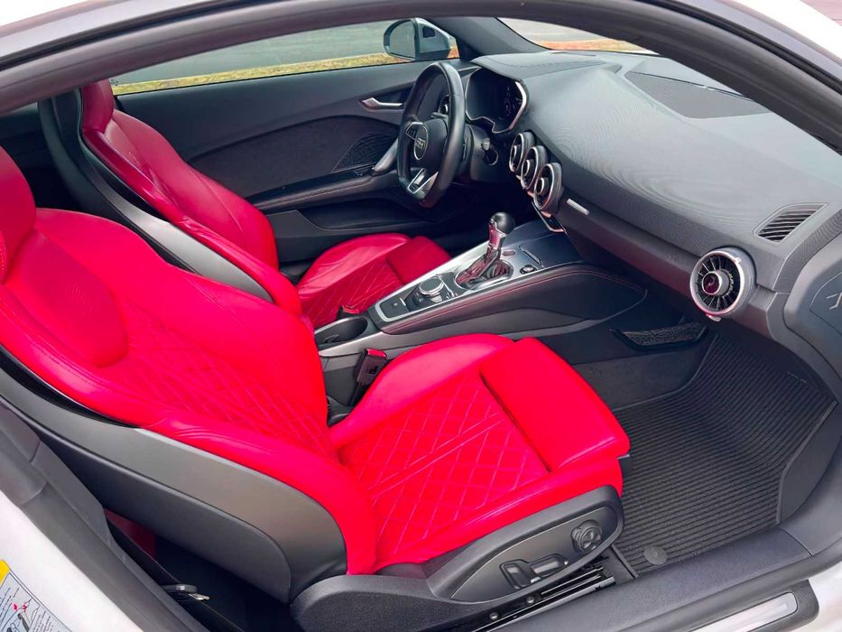 Audi TT quattro      2018