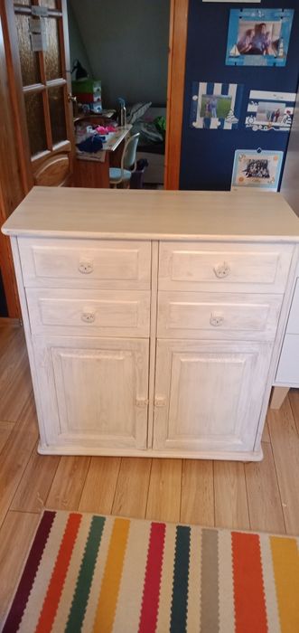 Komoda sosnowa używana