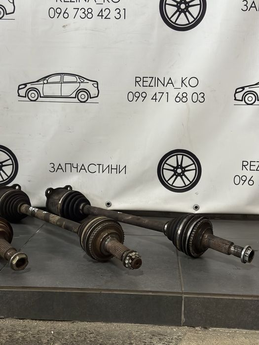 Піввісь Toyota Hiace 4x4 перед/повний/задній привид+ABS 2.4 2.5 95-10
