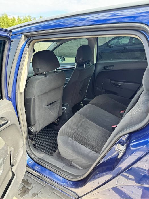 Продам  автомобіль Opel Astra