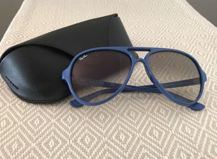 Óculos RayBan azuis