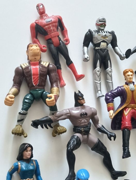 Lote 20 figuras de acção antigas coleccionáveis descontinuadas