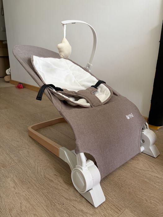 Дитяче крісло шезлонг Caretero Pine Brown