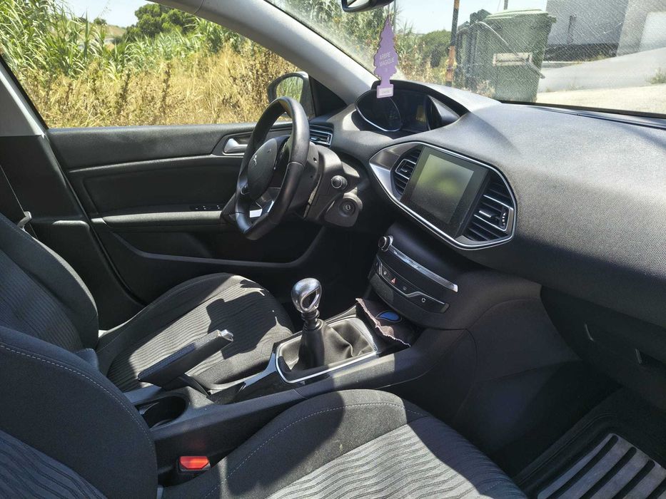 Peugeot 308 SW — fotografia 8