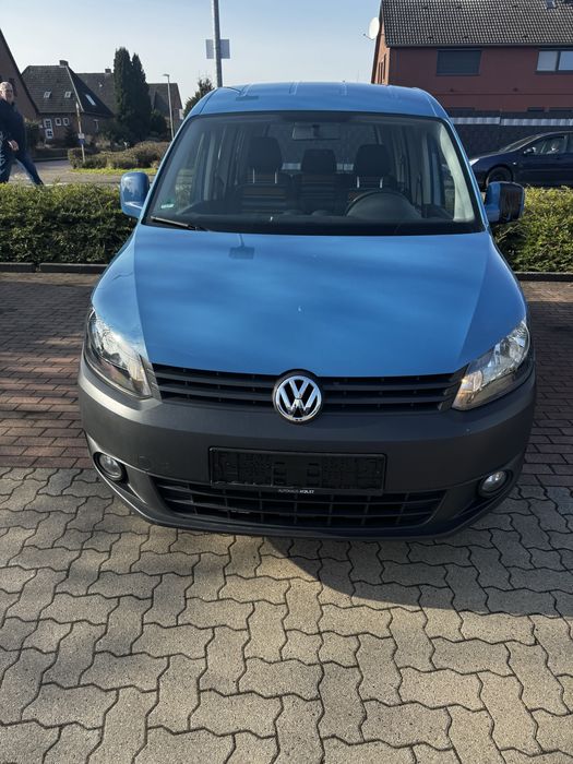 Продам VW Caddy 09.2013 року 2.0 бензин EcoFull(метан)