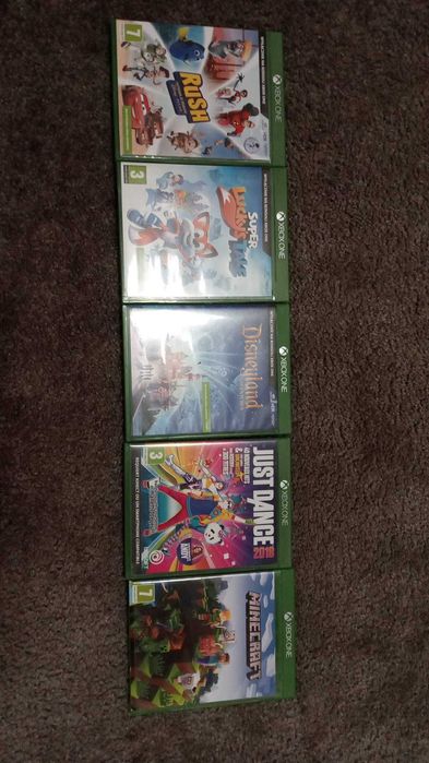 Xbox One S +3 pady+Kinect+5 gier