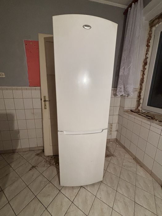 Lodówka, chlodziarko-zamrazarka Whirpool WBE 3411 W