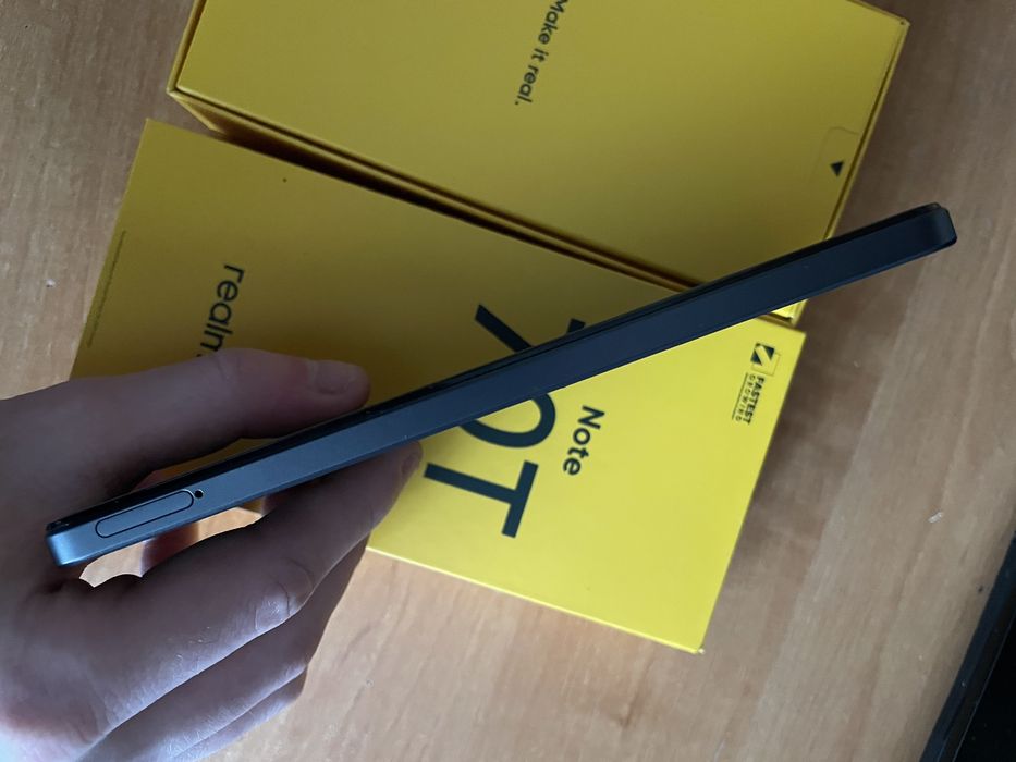Realme Note 70T 4/64гб новий