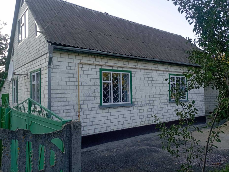 Продаж гарного будиночку м. Камянка ГОТІВКА!