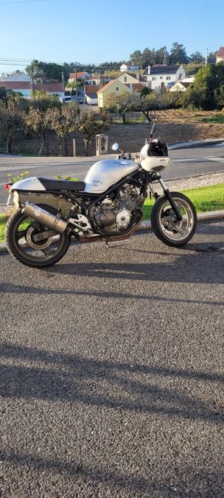 Xj 600 cc de 92 vende se ou troca se tambem vendo a scooter