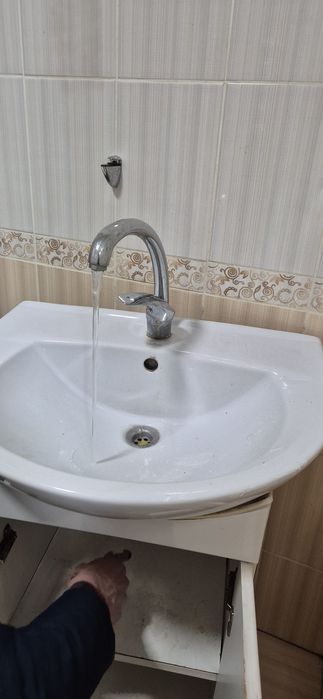 Умивальник + змішувач + тумба 60 см