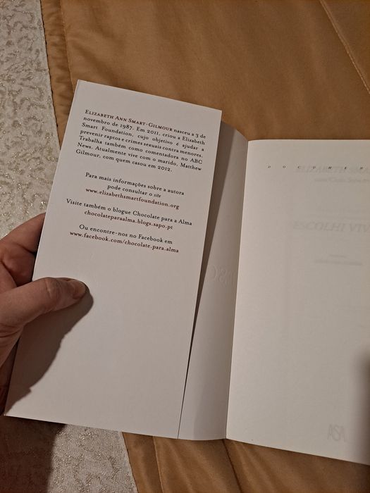 Livro Escolhi Viver de Elisabeth Smart