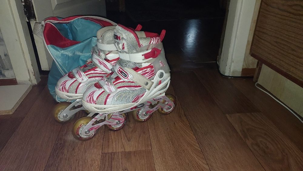 продам роликові ковзани