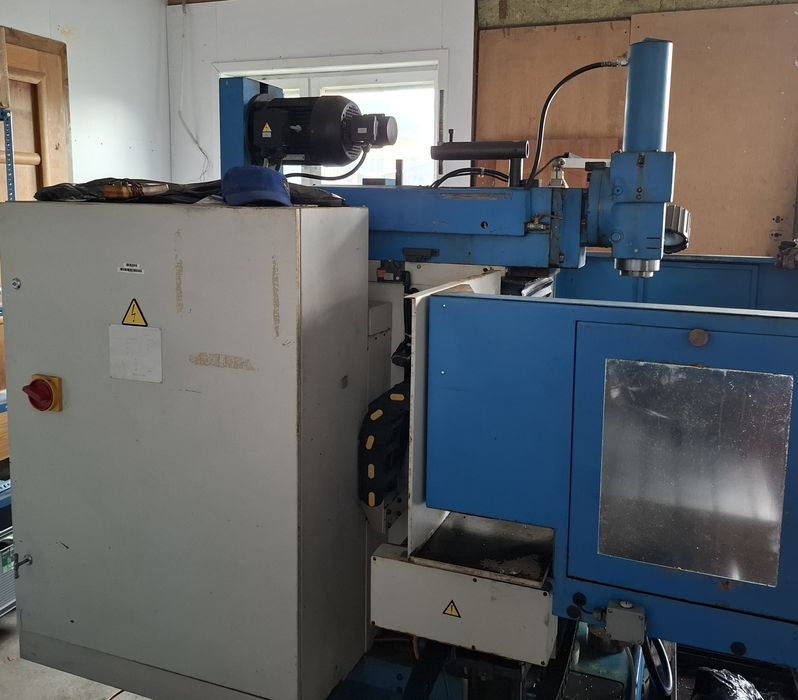 AVIA FNE 40NC frezarka CNC