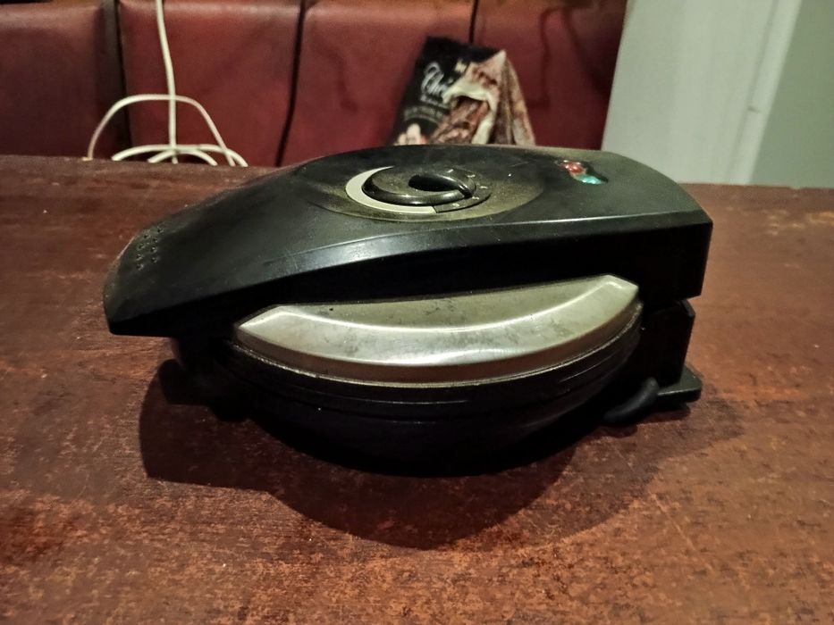 Электро вафельница LIFETEC LT 10552