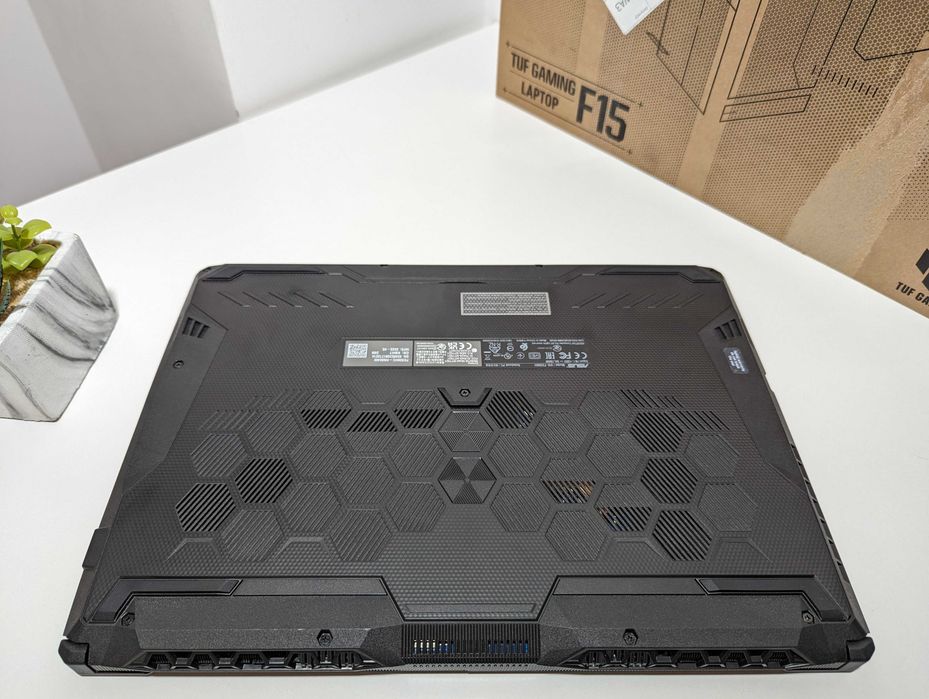 LAPTOP GAMINGOWY Asus TUF F15 RTX 3050 Intel i5-11400H 144 hz
